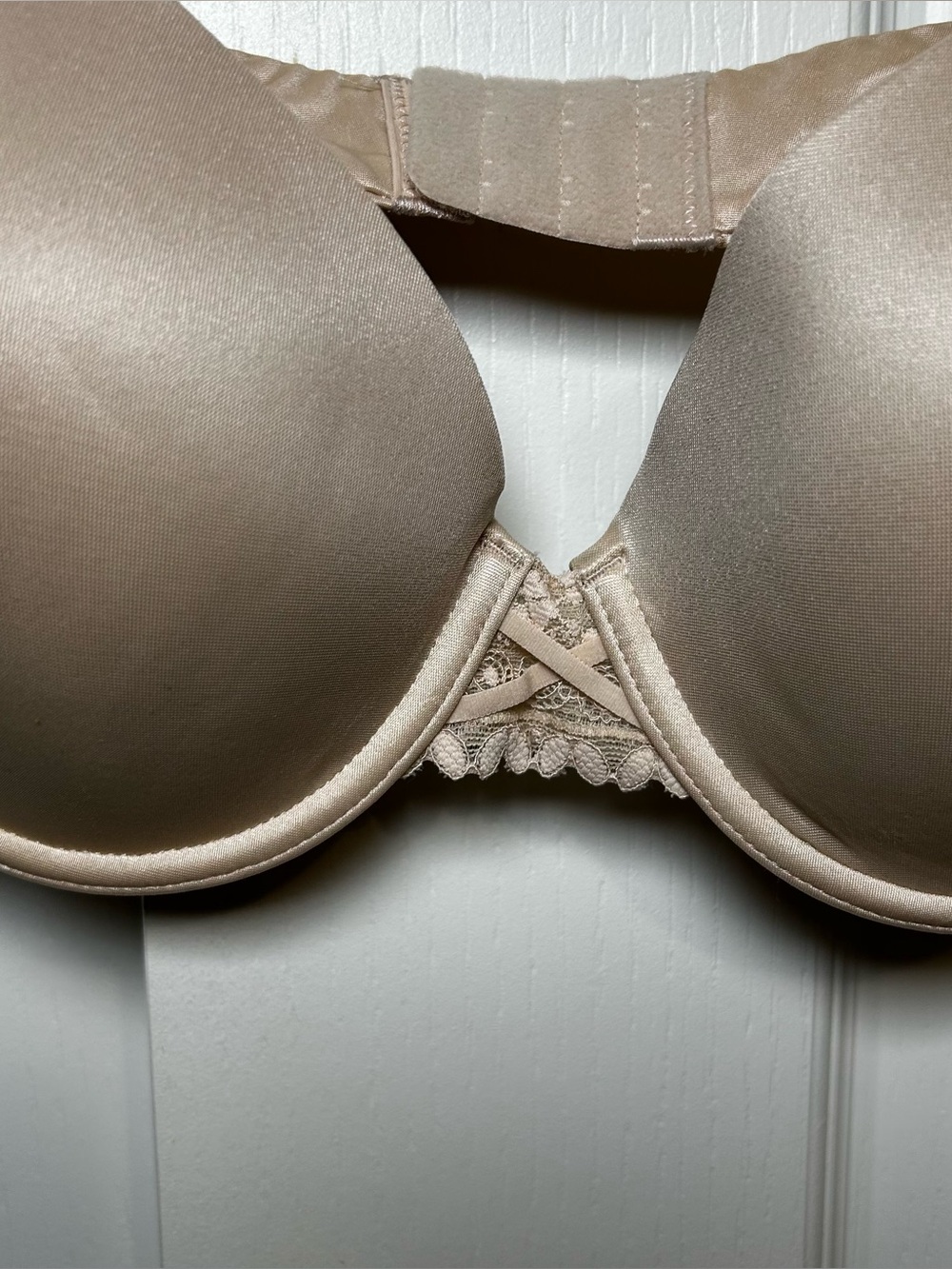 Maidenform 36C Love the Lift Dreamwire Push Up Underwire Bra DM0066 Nude